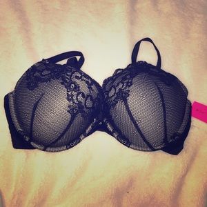 Black Betsy Johnson push up bra 36DD